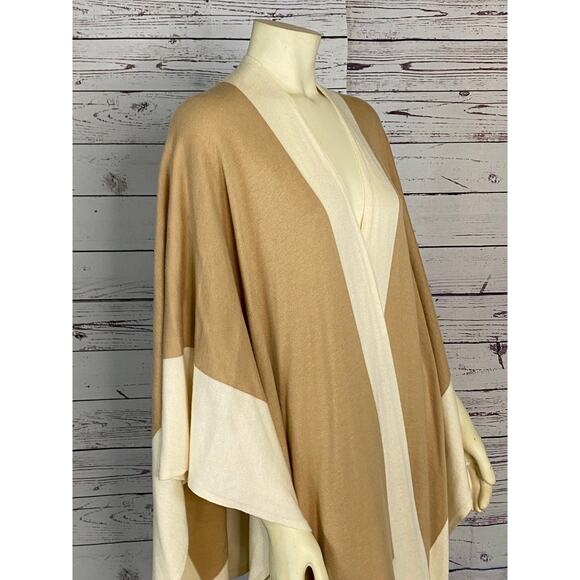 Lauren Ralph Lauren Two-Tone Knit Ruana, cape, shawl size large - Picture 8 of 12
